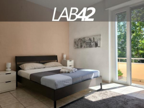 LAB42 City & San Matteo Apartment - 2 Bedrooms